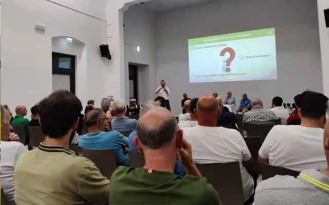 Il Lama chiama e... Lama risponde in massa: Cinema Lux pieno!